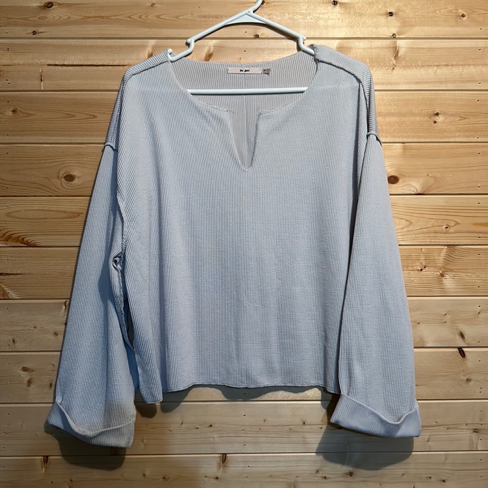 Woman’s Lightweight Top